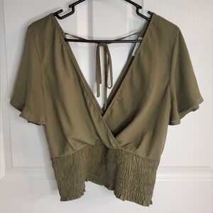 Paper Crane Olive Green Crop Top Blouse. Size L. #SW